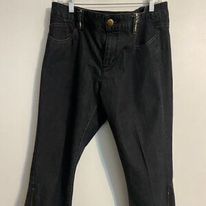 Bisou Bisou distressed denim capri's, size 14